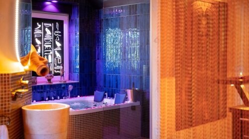 MYSTERY ROOMS - Zimmer
Das Geheimnis der Kleopatra – Love Room, Jacuzzi, Geheimer Raum