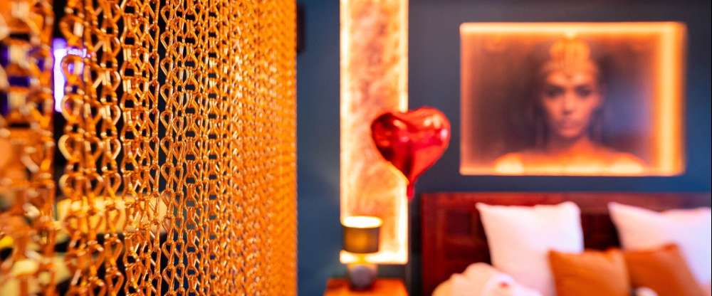 MYSTERY ROOMS - Zimmer Das Geheimnis der Kleopatra – Love Room, Jacuzzi, Geheimer Raum