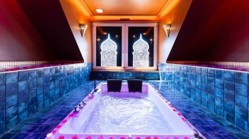 MYSTERY ROOMS - Zimmer
Der Palast aus Tausendundeiner Nacht – Love Room, Jacuzzi, Geheimer Raum
