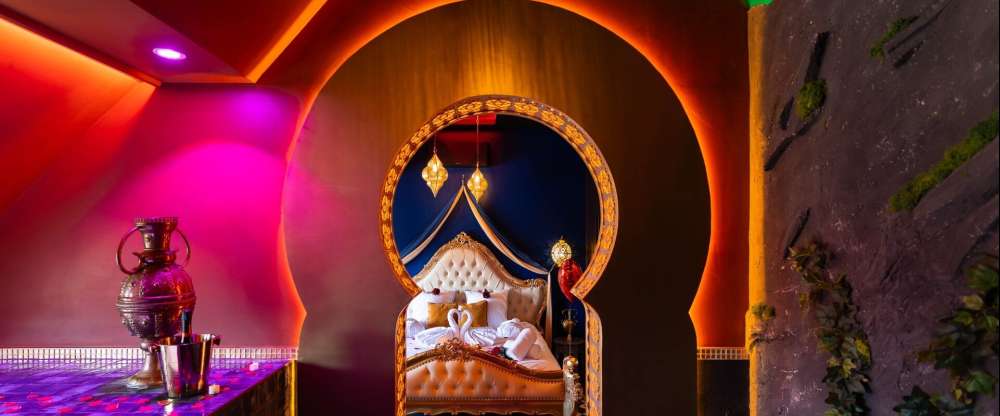 MYSTERY ROOMS - Zimmer Der Palast aus Tausendundeiner Nacht – Love Room, Jacuzzi, Geheimer Raum