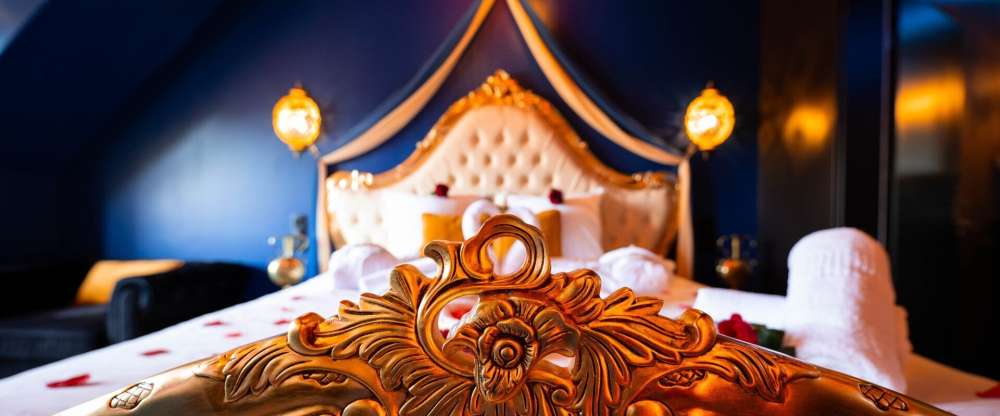 MYSTERY ROOMS - Zimmer Der Palast aus Tausendundeiner Nacht – Love Room, Jacuzzi, Geheimer Raum