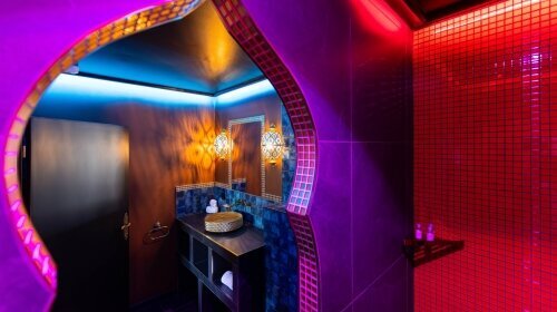 MYSTERY ROOMS - Zimmer
Der Palast aus Tausendundeiner Nacht – Love Room, Jacuzzi, Geheimer Raum