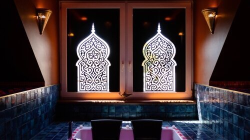 MYSTERY ROOMS - Zimmer
Der Palast aus Tausendundeiner Nacht – Love Room, Jacuzzi, Geheimer Raum
