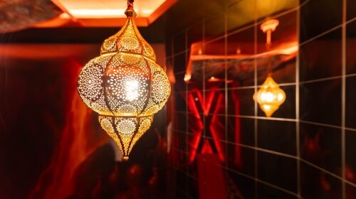 MYSTERY ROOMS - Zimmer
Der Palast aus Tausendundeiner Nacht – Love Room, Jacuzzi, Geheimer Raum