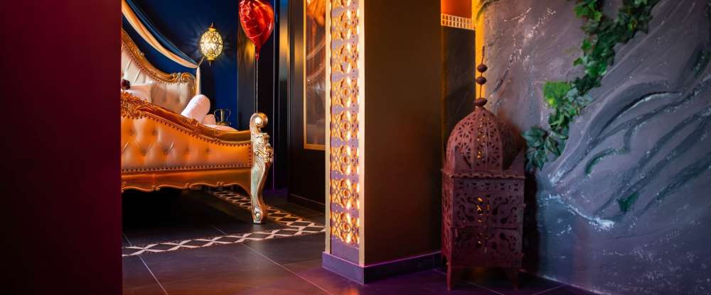 MYSTERY ROOMS - Zimmer Der Palast aus Tausendundeiner Nacht – Love Room, Jacuzzi, Geheimer Raum