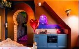 MYSTERY ROOMS - Zimmer
Der Palast aus Tausendundeiner Nacht – Love Room, Jacuzzi, Geheimer Raum