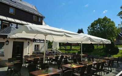 Natur Hotel Lindenhof - Terrasse/Außenbereich