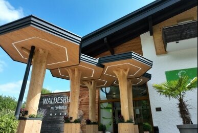 Naturhotel Cafe Waldesruhe - Hotel-Außenansicht, Quelle: Naturhotel Cafe Waldesruhe