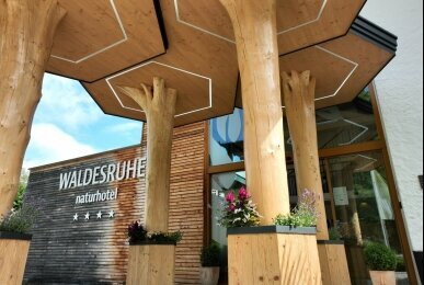 Naturhotel Cafe Waldesruhe - Hotel-Außenansicht, Quelle: Naturhotel Cafe Waldesruhe
