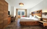 Naturhotel Cafe Waldesruhe - Doppelzimmer mit Panoramabalkon Nebelhornblick