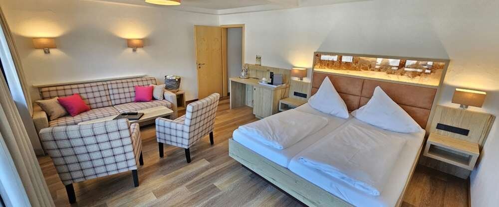 Naturhotel Cafe Waldesruhe - Grand Apartment mit Ost - Süd Panoramabalkon