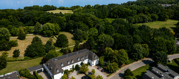 NordWest Hotel Bad Zwischenahn - Hotel-Außenansicht, Quelle: NordWest Hotel Bad Zwischenahn