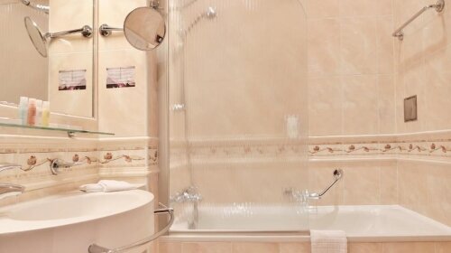 Olympia Spa & Wellness  - Badezimmer