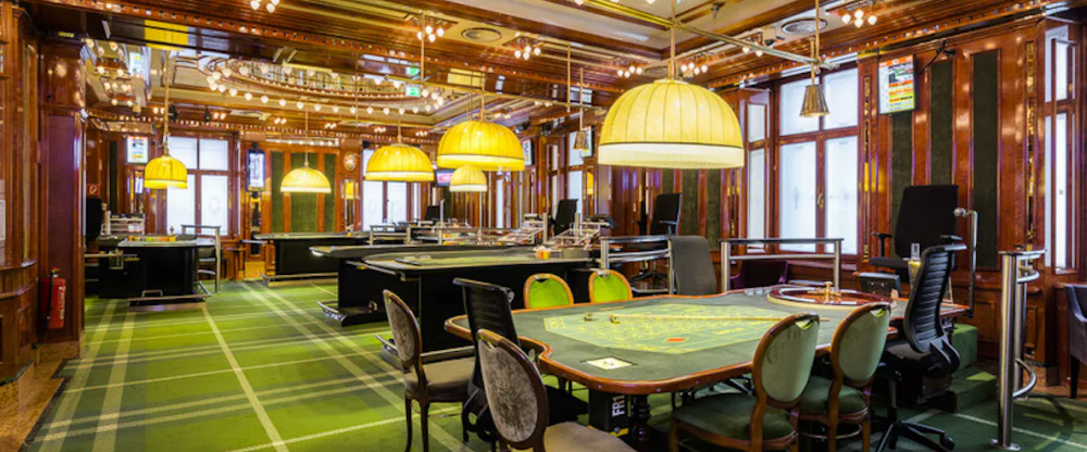 Opera Suites Vienna - Casino Wien im Palais Esterházy