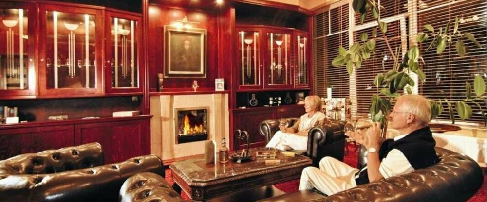 Ostseehotel Villen Im Park - Ein Rovell Hotel - Bar/Disco