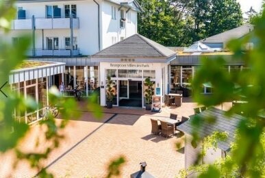 Ostseehotel Villen Im Park - Ein Rovell Hotel - Hotel-Außenansicht, Quelle: Ostseehotel Villen Im Park - Ein Rovell Hotel