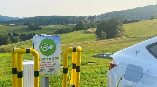 E-Ladestation gegen Gebühr