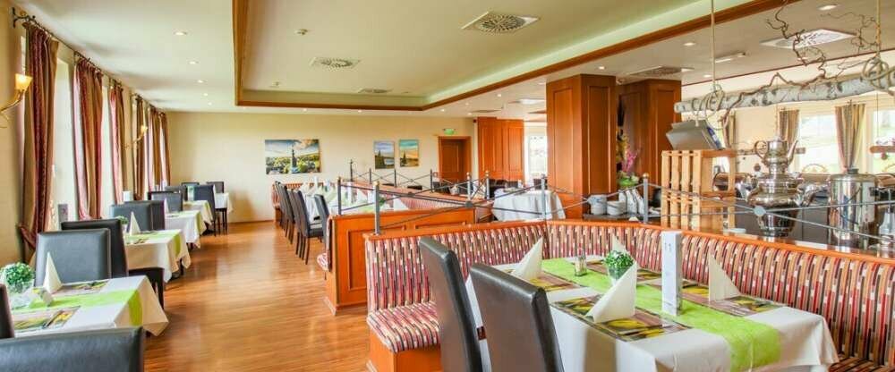 Panorama Berghotel Wettiner Höhe - Restaurant