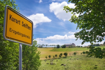 Array, Quelle: Panorama Berghotel Wettiner Höhe