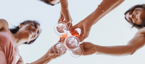 Freundinnen, Quelle: Panorama Berghotel Wettiner Höhe