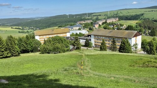 Panorama Hotel Oberwiesenthal - Hotel-Außenansicht