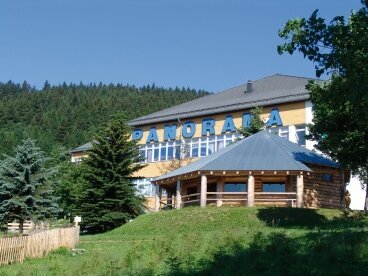 Panorama Hotel Oberwiesenthal - Hotel-Außenansicht, Quelle: Panorama Hotel Oberwiesenthal