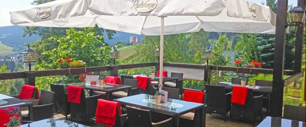 Panorama Hotel Oberwiesenthal - Terrasse/Außenbereich