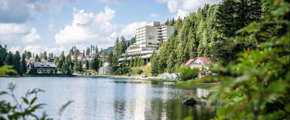 Panorama Hotel Turracher Höhe - Hotel-Außenansicht