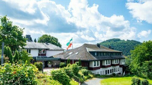 Panorama Hotel Winterberg - Hotel-Außenansicht