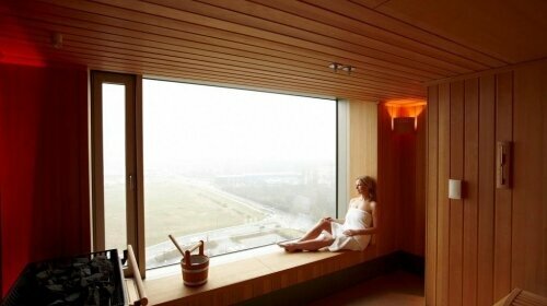 Panoramasauna im Wellnessbereich