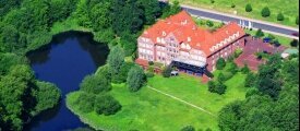 Park Hotel Fasanerie Neustrelitz - Hotel-Außenansicht, Quelle: Park Hotel Fasanerie Neustrelitz