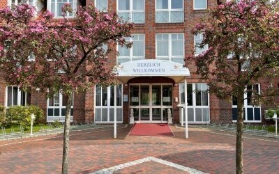 Park Hotel Fasanerie Neustrelitz - Hotel-Außenansicht