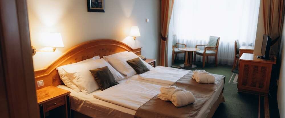 Parkhotel Golf - Hotel-Außenansicht