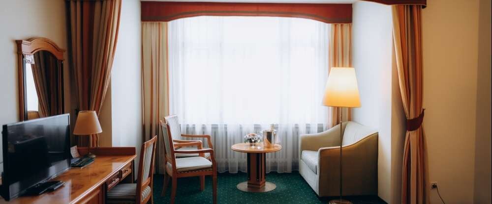 Parkhotel Golf - Hotel-Außenansicht