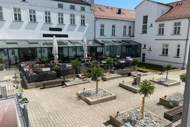 Parkhotel Putbus - Hotel-Außenansicht, Quelle: Parkhotel Putbus