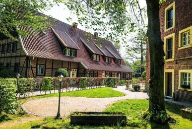 Landhaus Hohenfeld - Außenansicht, Quelle: Parkhotel Schloss Hohenfeld