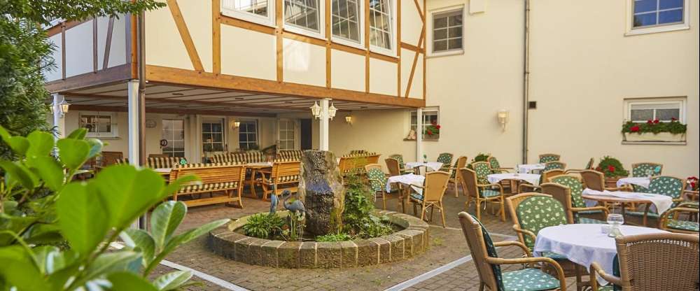 Parkhotel zum Stern - Hotel-Außenansicht
