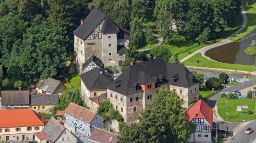 Pension Burg Wildstein - Hotel-Außenansicht