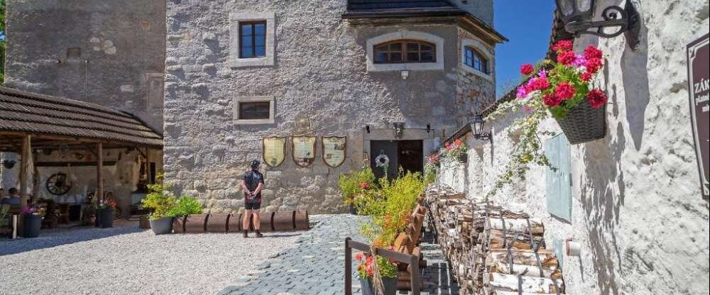 Pension Burg Wildstein - Hotel-Außenansicht