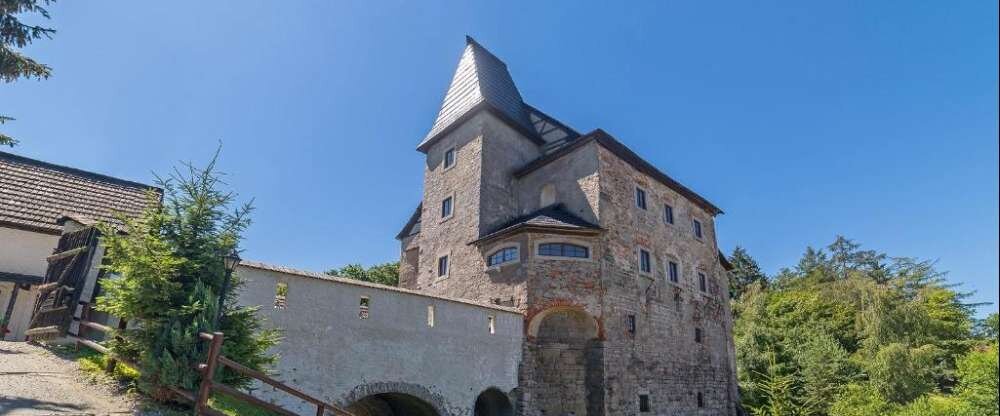 Pension Burg Wildstein - Hotel-Außenansicht
