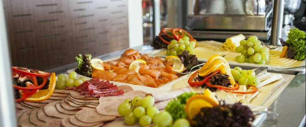 PHÖNIX Hotel - Frühstück