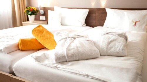 PHÖNIX Hotel - Zimmer