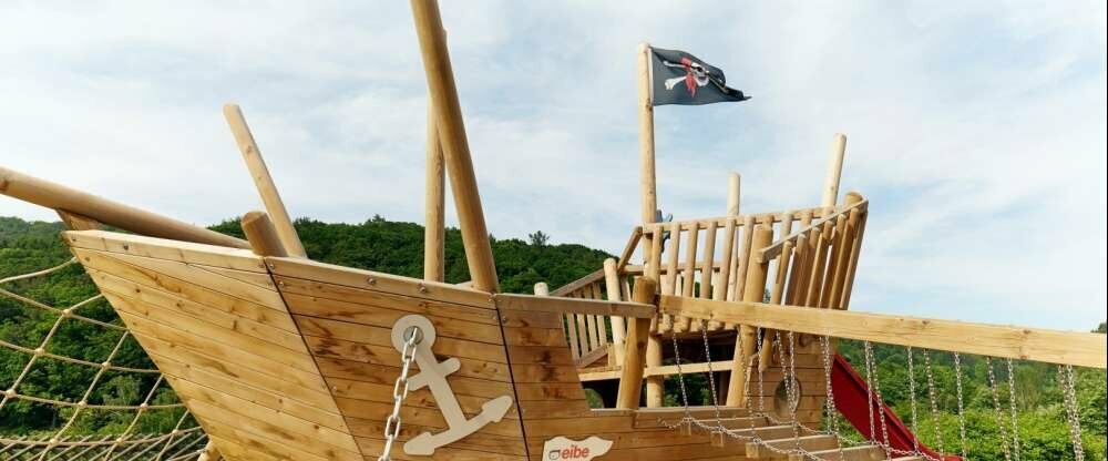 Piratenschiff Außenspielplatz