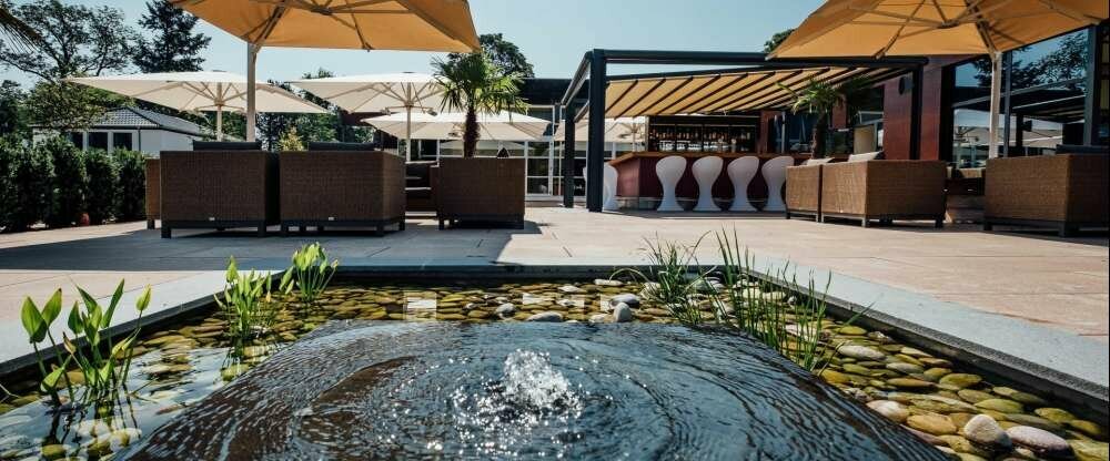 Brunnen Plaza & Lounge