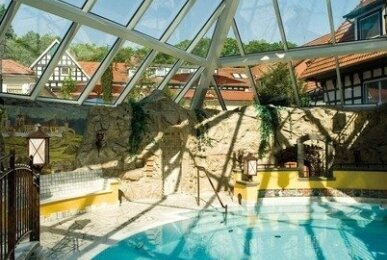 Pool, Quelle: VILA VITA Burghotel Dinklage