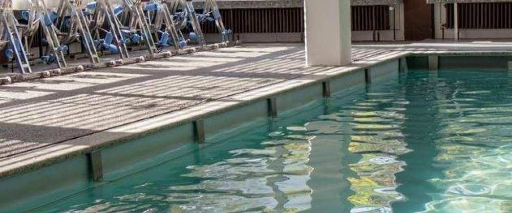 Pool mit Aquabikes