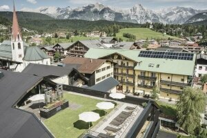Post Seefeld Hotel & Spa - Hotel-Außenansicht