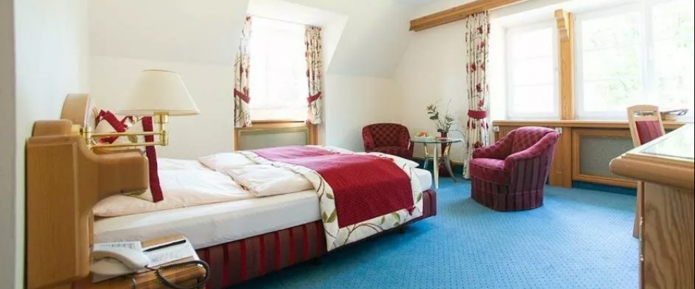 Die individuelle Einrichtung der Premiumzimmer wird Ihnen gefallen. Das großzügige Platzangebot ebenfalls.