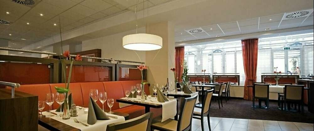 President Hotel - Restaurant