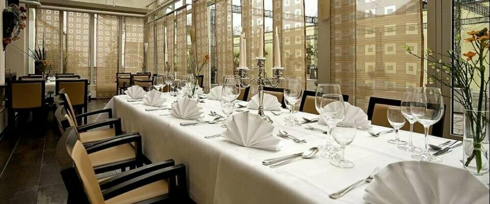 President Hotel - Restaurant